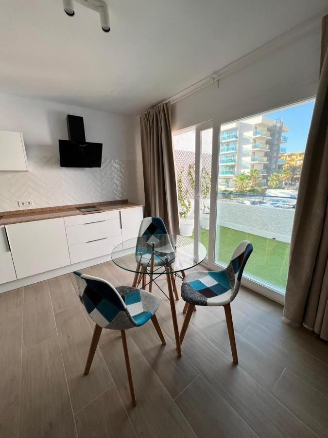 Apartamentos Buganvilla Roquetas De Mar Dış mekan fotoğraf