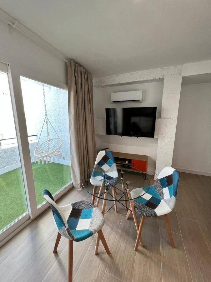 Apartamentos Buganvilla Roquetas De Mar Dış mekan fotoğraf
