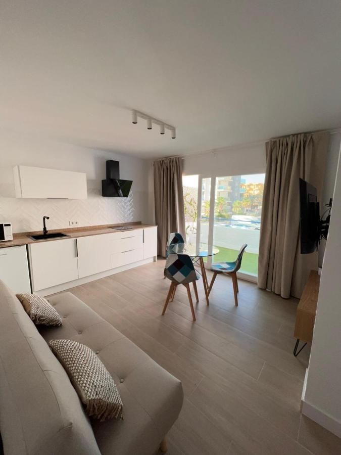Apartamentos Buganvilla Roquetas De Mar Dış mekan fotoğraf